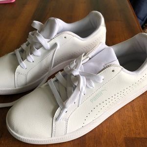 Puma tennis shoes